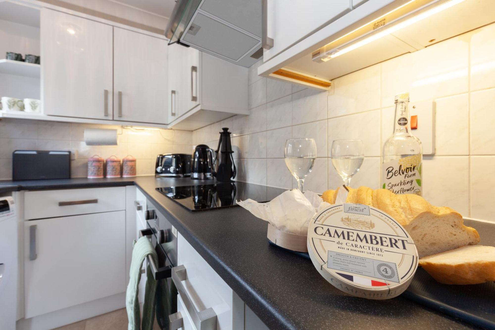 A Gem Nestled In The Heart Of Oxford With Parking! Apartment Exterior foto